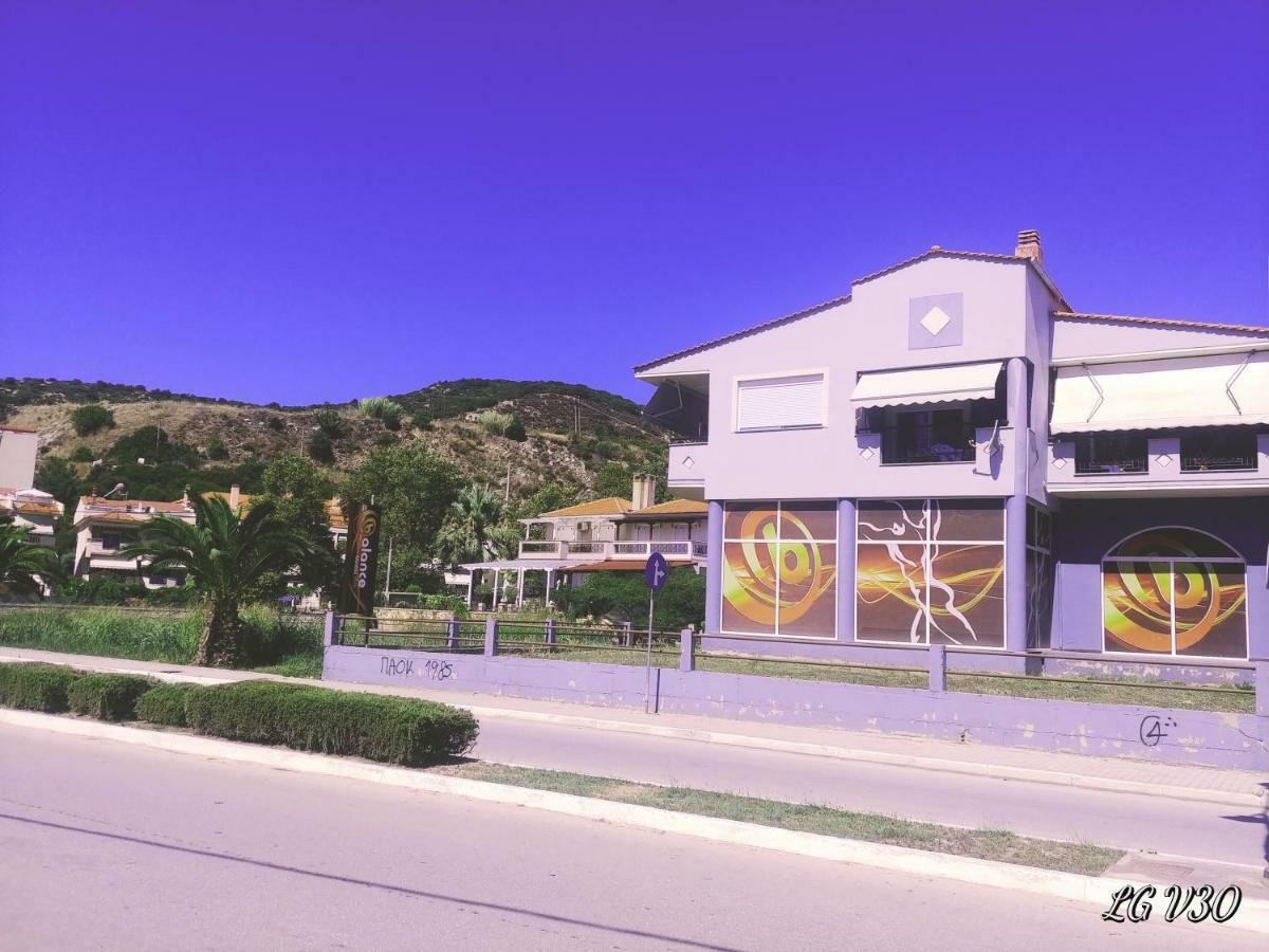 Near The Sea House Villa Nea Peramos  Exterior photo